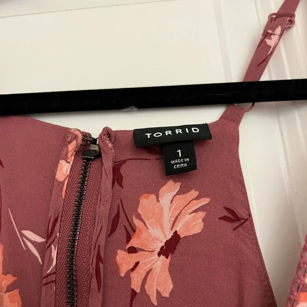 Torrid top - Picture 2 of 3